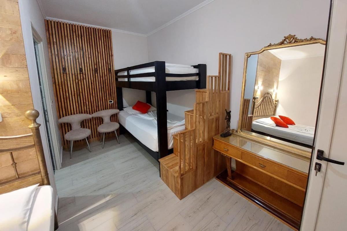 Villa Heljos Apartaments Vlore Bagian luar foto