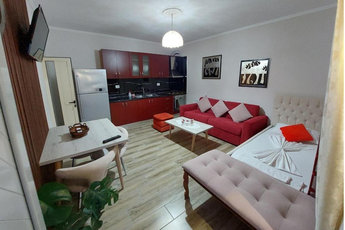 Villa Heljos Apartaments Vlore Bagian luar foto