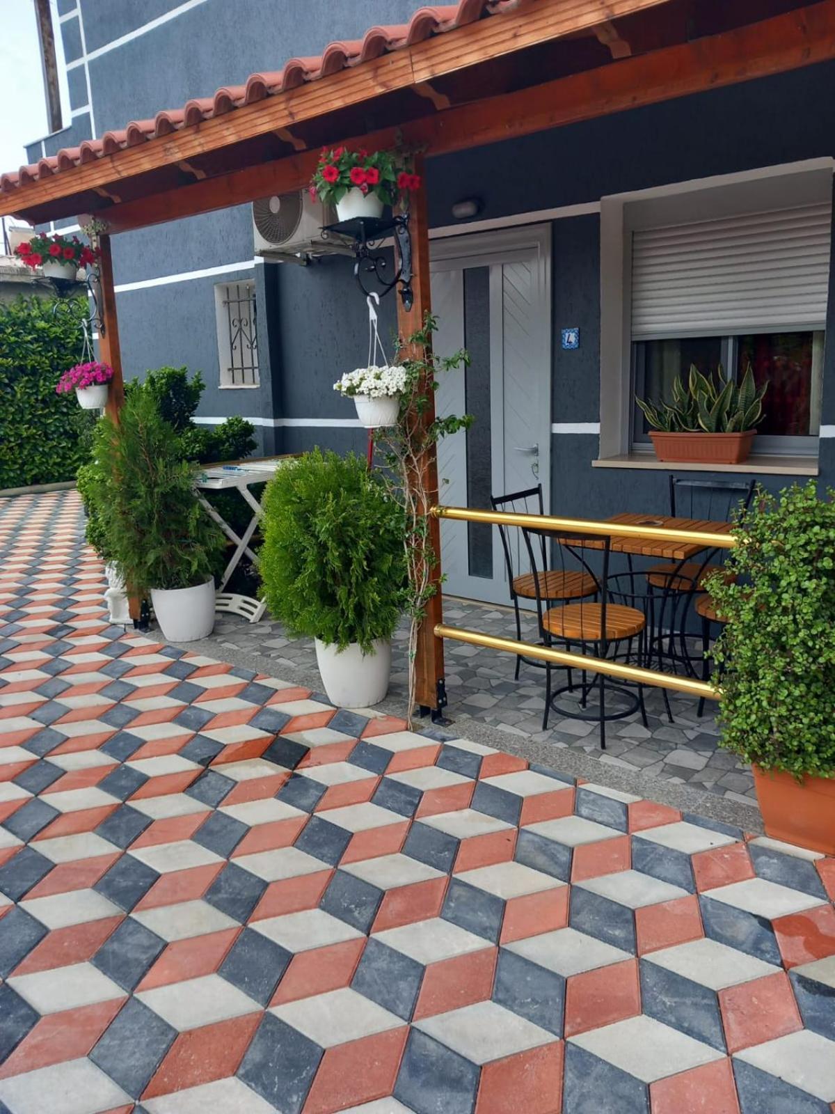 Villa Heljos Apartaments Vlore Bagian luar foto
